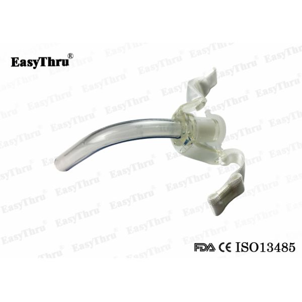 Tube de trachéostomie en PVC stérilisé, tube d' anesthésie déballé.