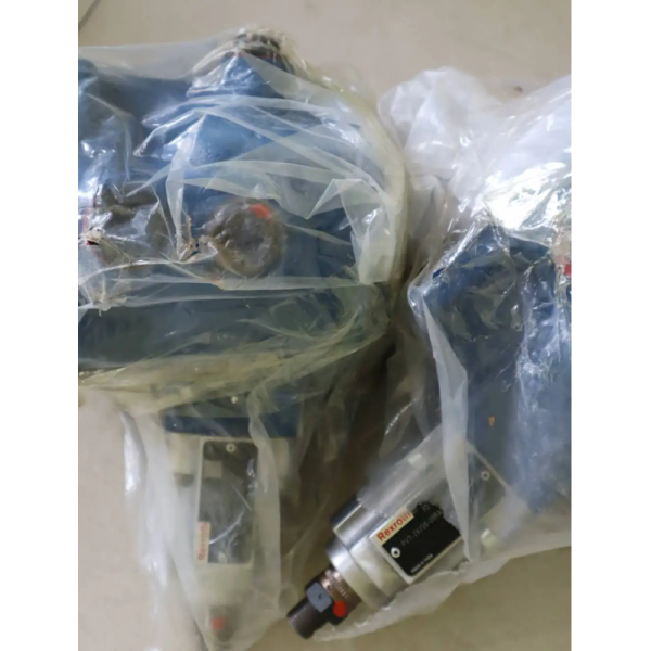 PV7-1X/25-30RE01MD0-16
PV7-1X/10-14RE01MW0-16	
PV7-1X/25-30RE01MD5-16 Rexroth hydraulic oil pump PV7 series, a pilot-operated variable vane pump, is made in Germany