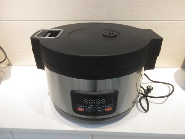 2.8mm Stainless Steel Inner Pot 26 Liter 90 Cup Rice Cooker