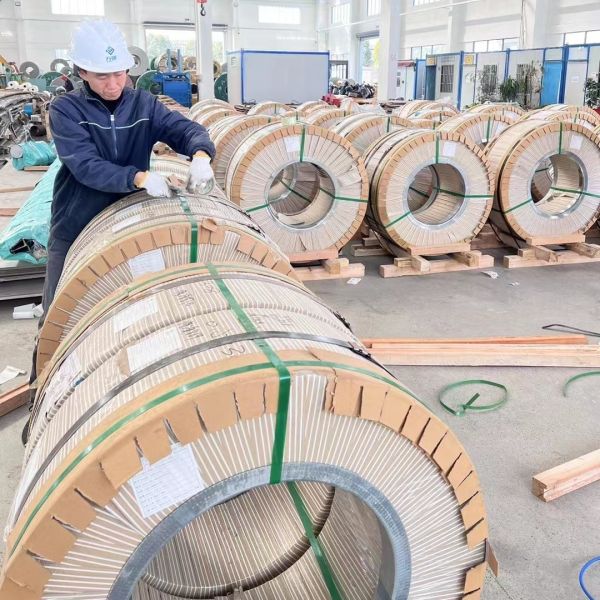 Холоднопрокатный крен 0,3 до 3.0mm прокладки нержавеющей стали разрезанное вырезывание без заусенца 8K