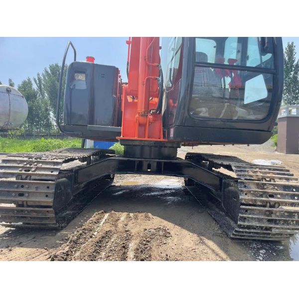 Hitachi Zx70 Used Hitachi Excavator 7 Ton Used Crawler Excavator 0.33m3