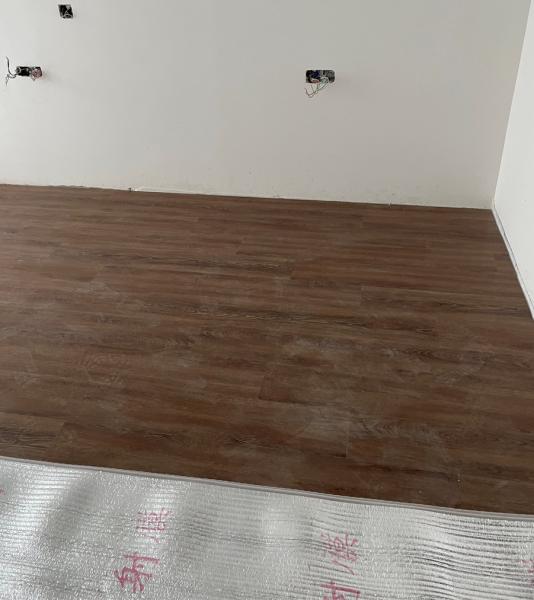 Retro Oak Wood Grain SPC Flooring 4mm Unilin Click GKBM Greenpy SY-W1006