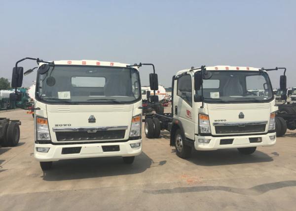 Euro 2 International Light Duty Trucks 12 Tons Light Duty Cargo Truck 95 km / h