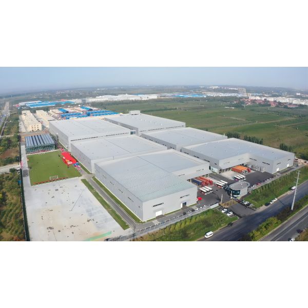 Construcción de edificios industriales con estructura prefabricada de acero