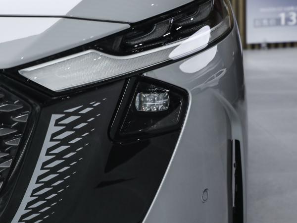 Popular Used Cars with 5-Door 5-Seater SUV Body Structure 7.35 WLTC Comprehensive Fuel Consumption L/100Km and 1660 Curb Weight KG