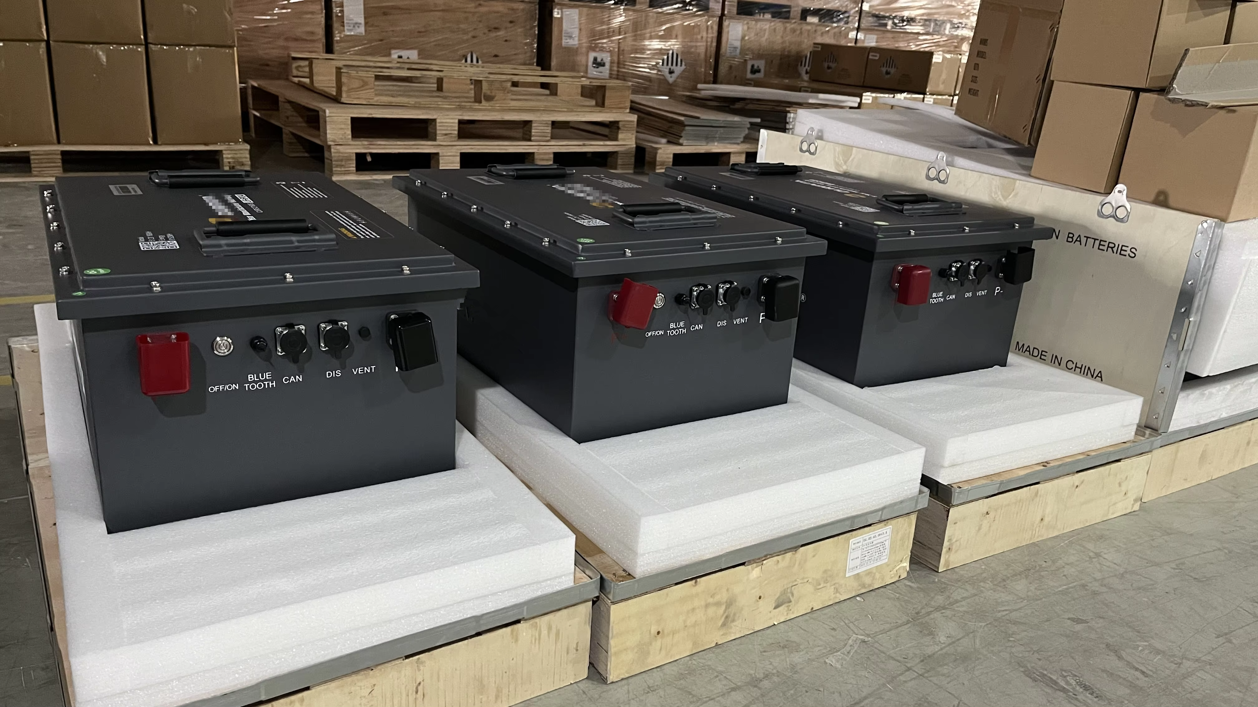 OEM 36V 48V 72V Lithium LiFePO4 Golf Trolly Batteries Pack 100Ah 200Ah