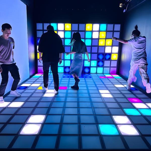 Active Floor Game Room Super Grid 30x30cm Interactive Led Gaming Light Tiles