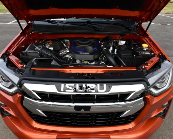 A versão global diesel de quatro rodas automática RZ4E da ligação 1.9T de ISUZU D-MAX 2021 pegara