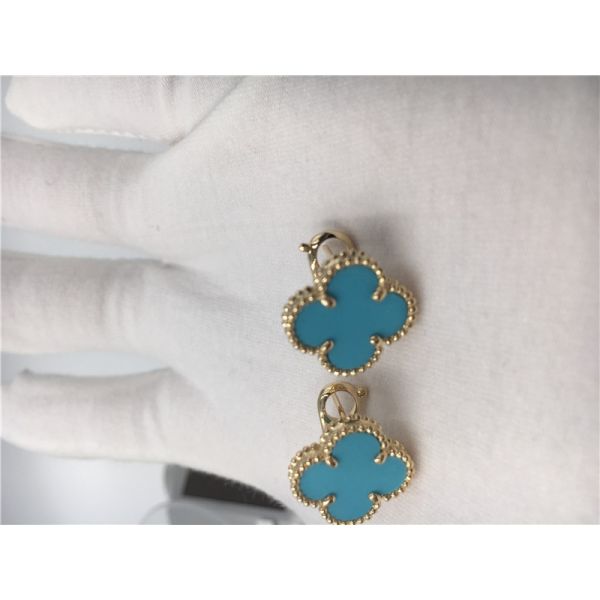 Van Cleef Arpels Sweet Alhambra earstuds 18k yellow gold with turquoise