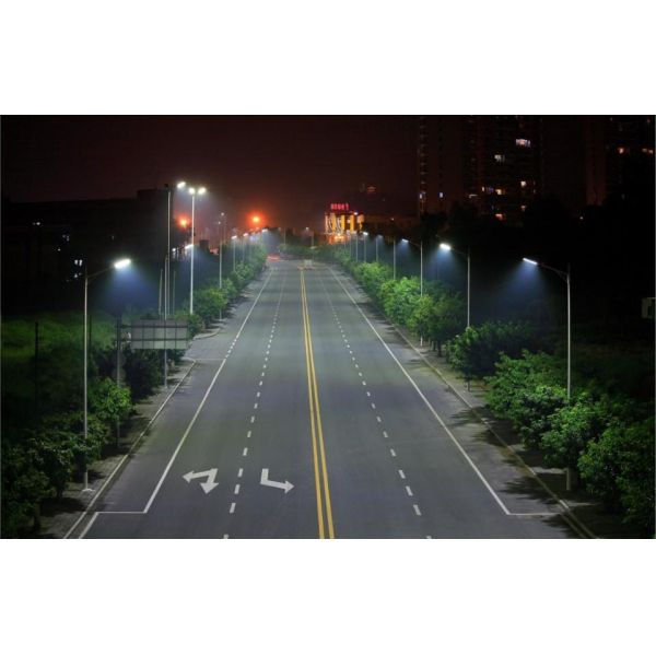 IP66 AC85-265V 210W 90lm/W Outdoor LED Roadway Lights Fixtures Chip
