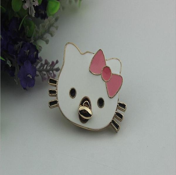 Beatiful hello kitty patter decorative light gold metal purse turn lock
