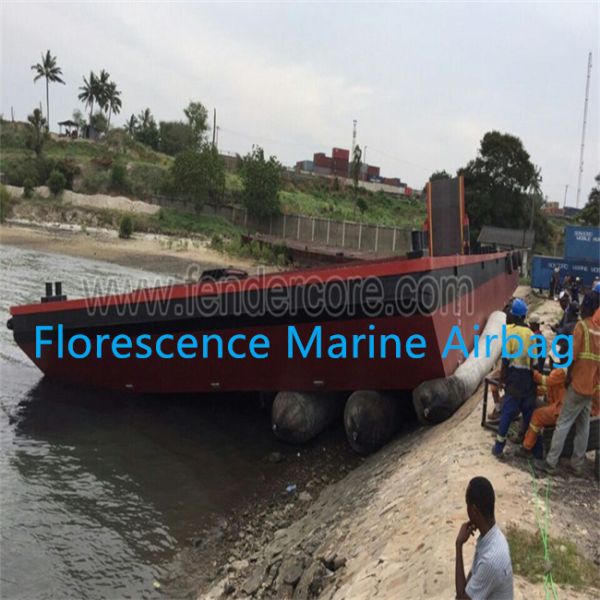 Ship Landing Marine Rubber Airbag Dia 0.6-2.8m For Yacht