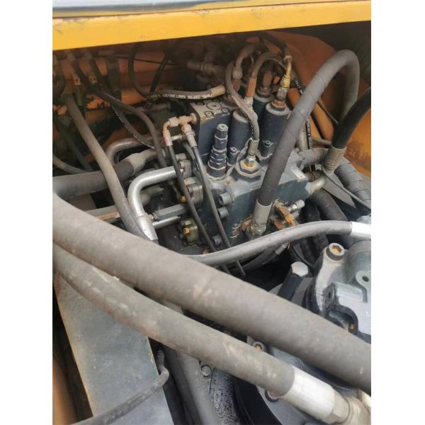 Get a Great Deal on Used Hyundai R305-9T R305 Excavator with Cummins Engine in Shanghai