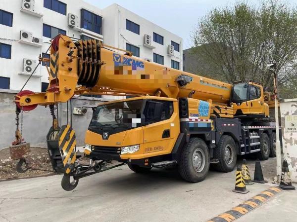 Grúa de camión plegable naranja 80 t 100 t Grúa móvil de recogida de equipos Máquina de construcción