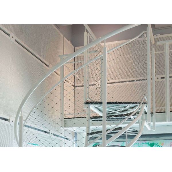 60 мм продольная решетка, балюстрада кабельная сетка 60x104 мм Открытие