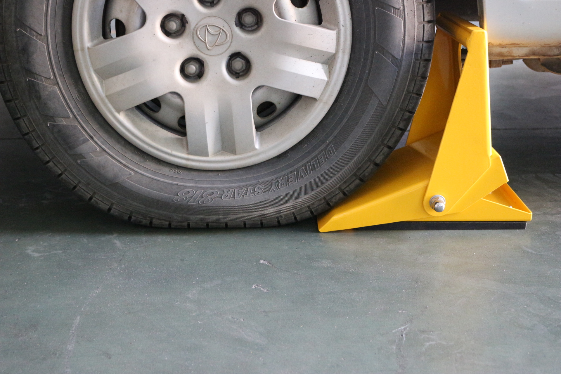 Anti Slip Anti Theft Wheel Lock