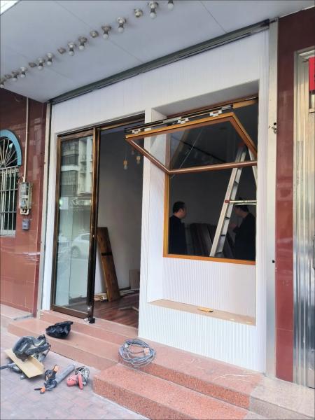 Design Adaptive Folding Window Featuring Voice Activated Opening and Closing