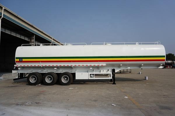 40000 Litres 3 Axle Fuel Tank Semi Trailer Four Compartments Heavy Duty Load