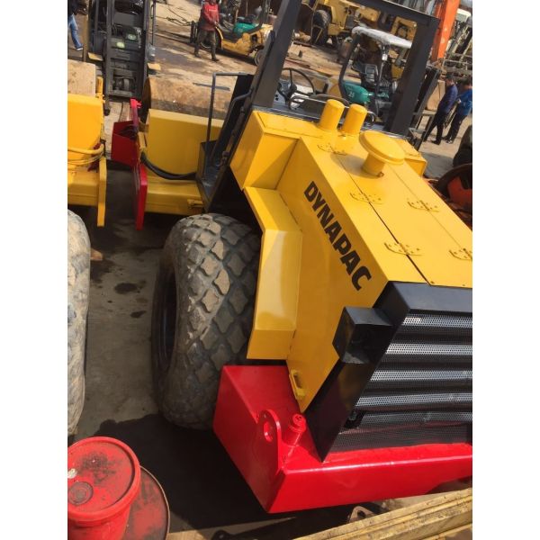 Used Road Roller Dynapac CA251D 15ton in Japan with EPA Engine and Original Paint