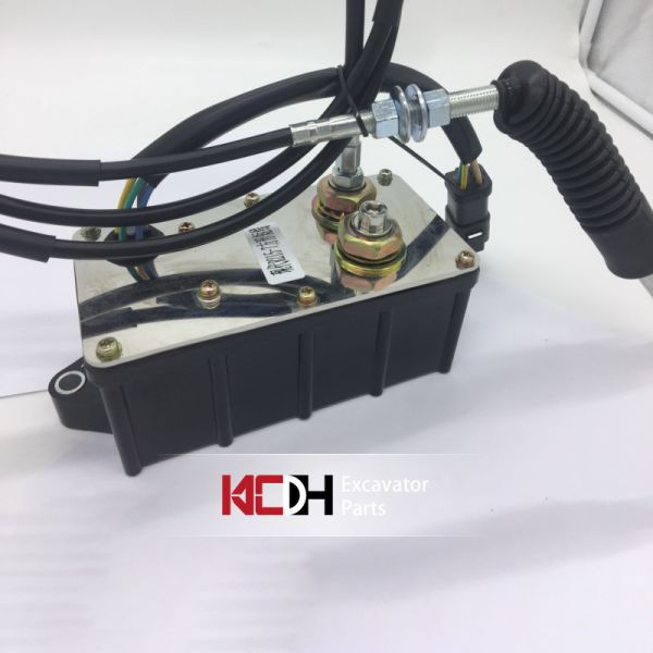 Мотор дросселя экскаватора Hyundai R215-7 21EN-32220