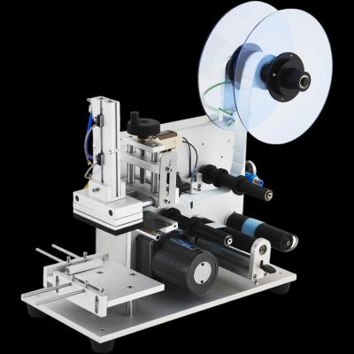 Factory Direct Semi Automatic Flat Bottles Labeling Machine for Cleansers Shampoos Essential Oils Label Applicator