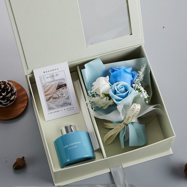 Customized Windowed Partitioned Gift Boxes For Holiday Gifts Candles Perfumes And Other Favors Packaging Boxes