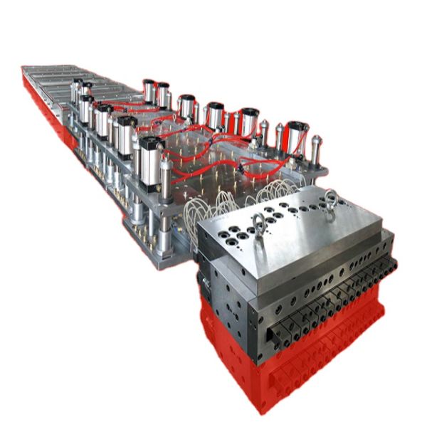 Extruding Equipment for WPC Door Panel Production Line Unapplicable Screw L/D Ratio
