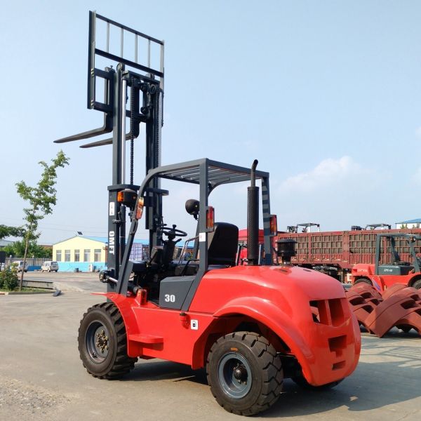 Off Road Tires Steel Rubber Material 2.5ton Rough Terrain Forklift with Engine Options