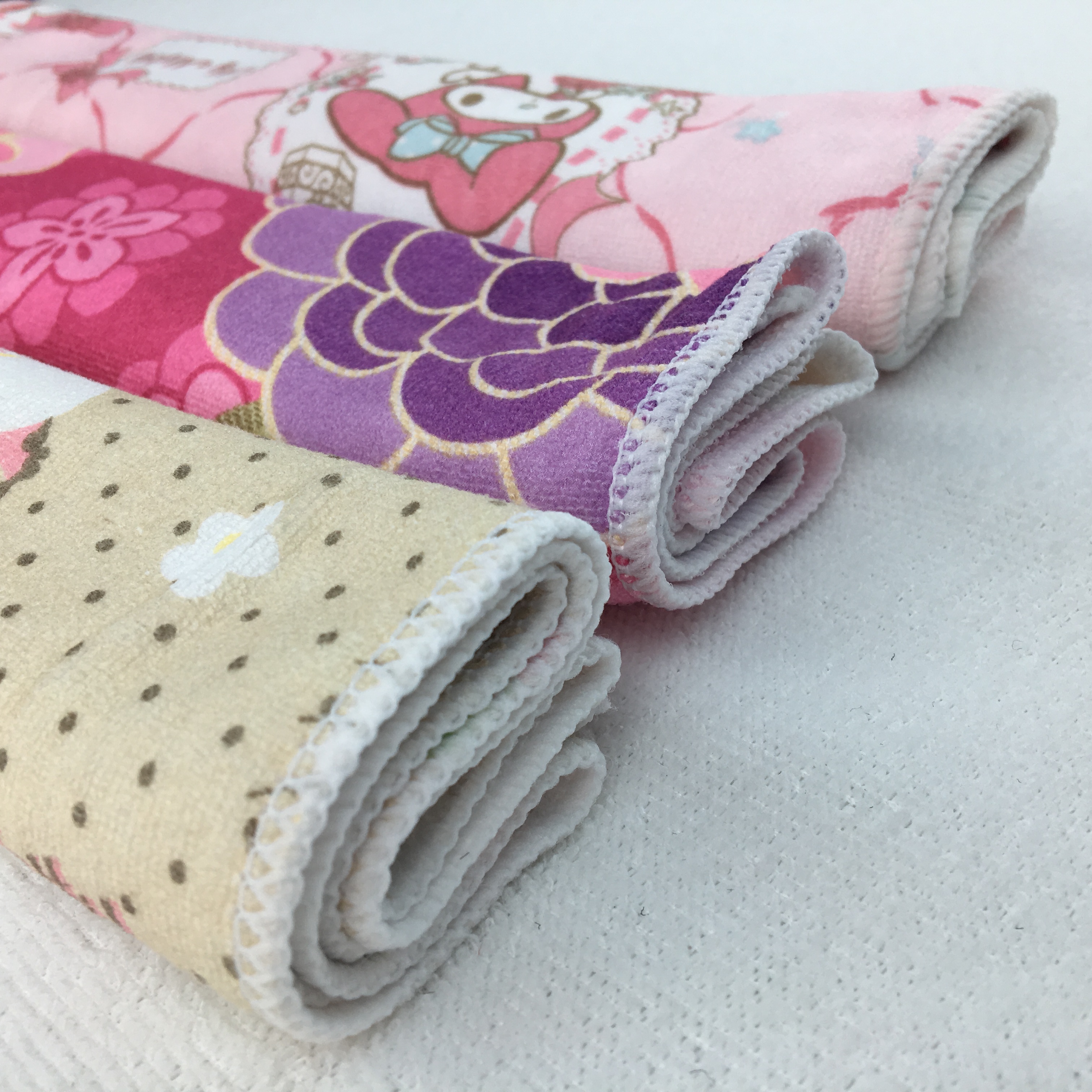 Цветистым напечатанная шаржем подгонянная ткань ткани чистки Microfiber