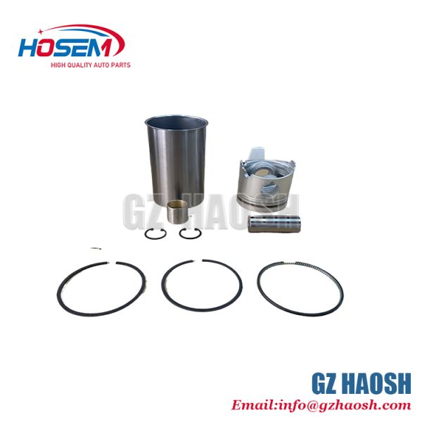 Ensemble chemise de cylindre ISUZU 4JA1E Pièces de moteur automatique Garantie 3 mois