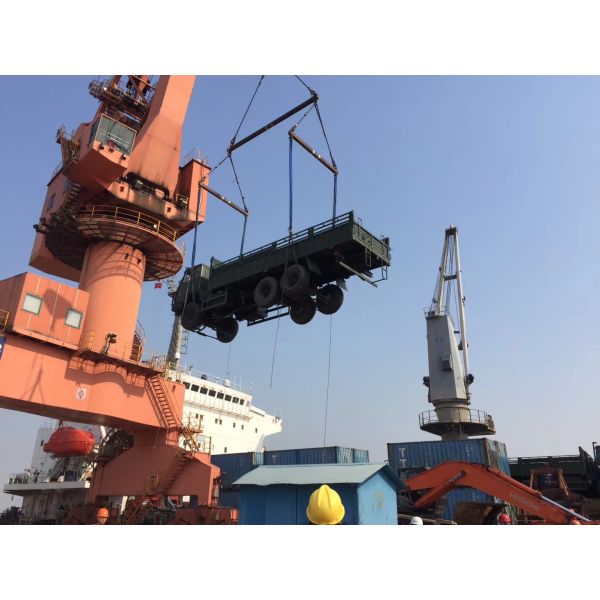 Dongfeng KR 220HP 4X2 LNG грузовой грузовик FAST коробка передач и пол ряда сидений для лучшего