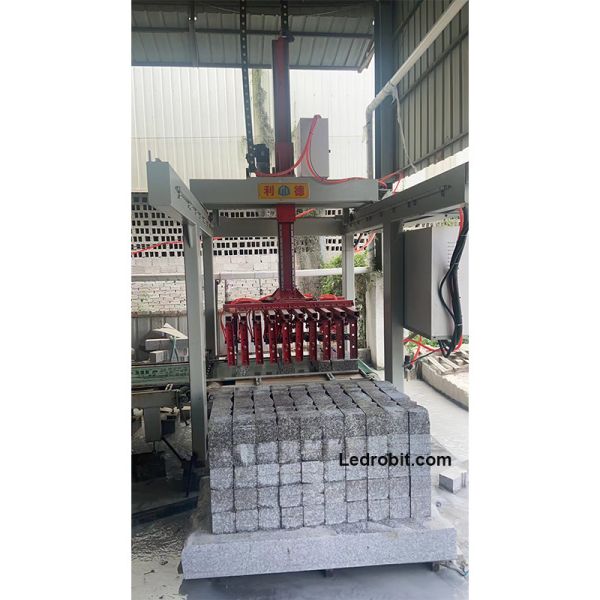 Electric Palletizing machine Arm Loading Unloading Industrial Assembly machines