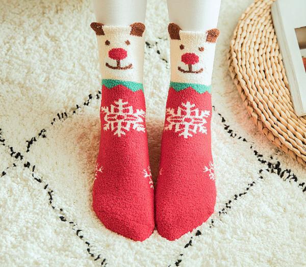 Thermal Christmas Women's Novelty Socks / Fuzzy Animal Socks Soft Fabric For Winter