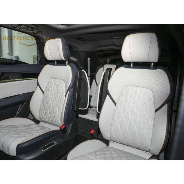 Four Wheel Drive BYD Tang Electric 180km/H 635KM BYD Electric Suv