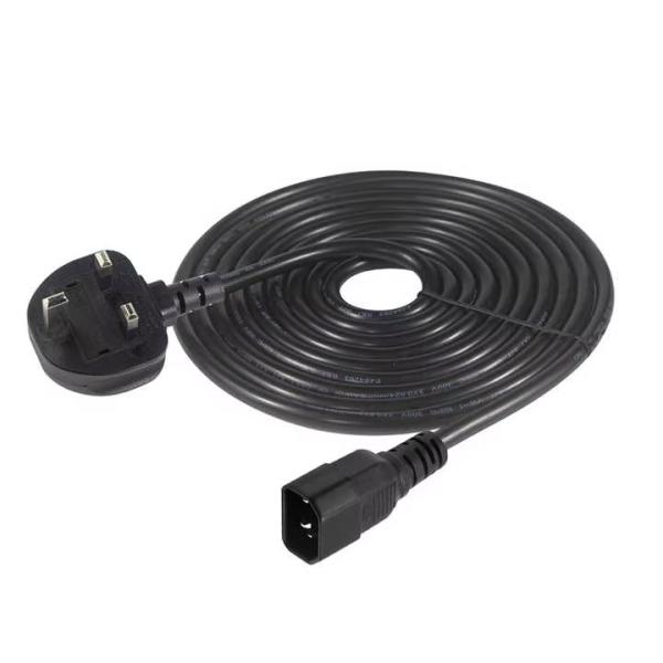 Cordon d'alimentation UK avec verrouillage vers IEC C14 1,8M 10A 250V