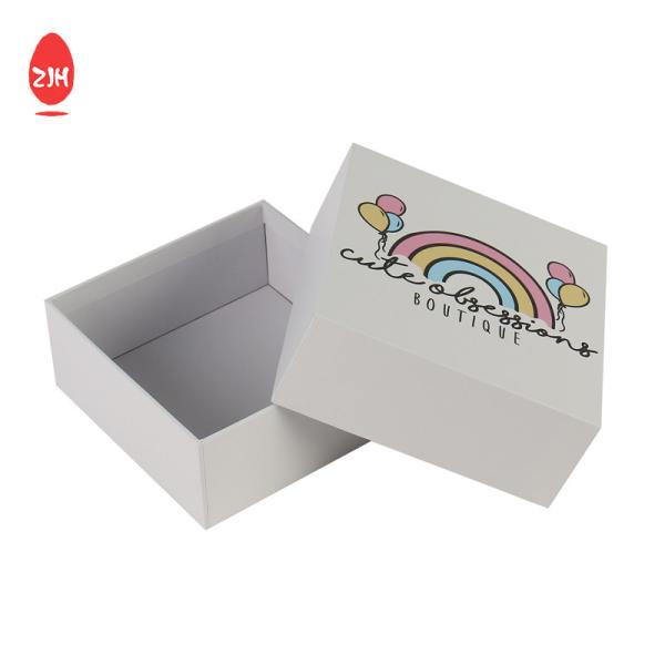 Embossing  White Cardboard Gift Packaging Box With Matte Laminated