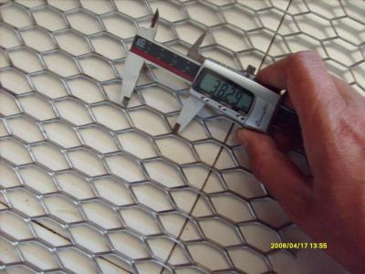 Malha expandida tira do metal anti - aço carbono revestido do zinco corrosivo baixo