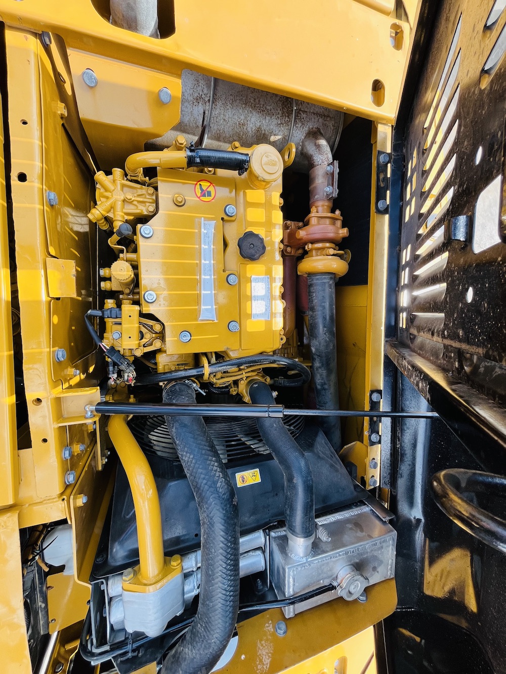 12 тонн 90% новый CAT 312D2GC Подержанный Гусеничный экскаватор Подержанный CAT Crawler Excavator CAT 312D Строительная техника