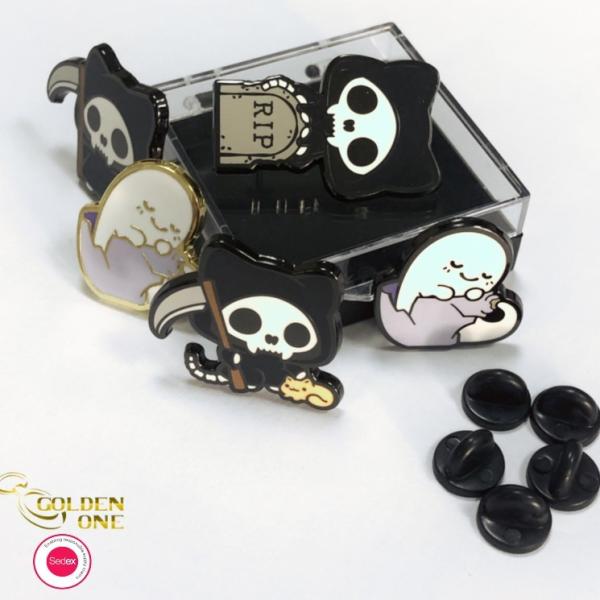 Manufacturer Custom Fashion Pins Metal Logo Badges Brooch Hard Soft Enamel Pins Lapel Pins for Clothes Decorative