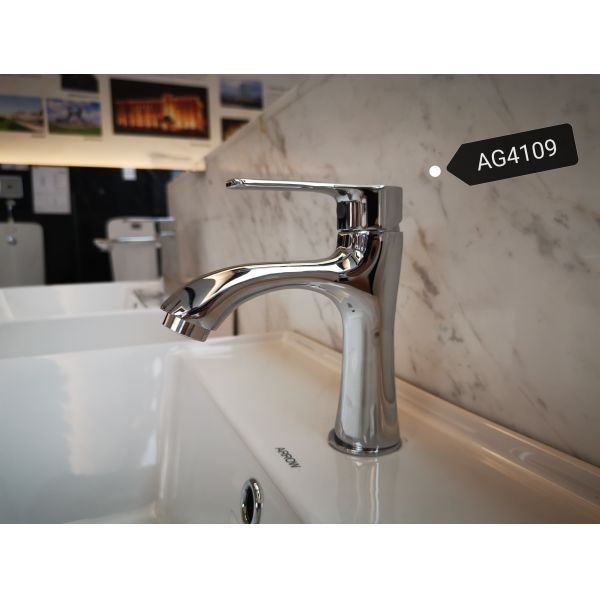Basin Faucet Manufacturer Supply Deck Mounted Single Handle Water Mixer Tap Bathroom Faucets