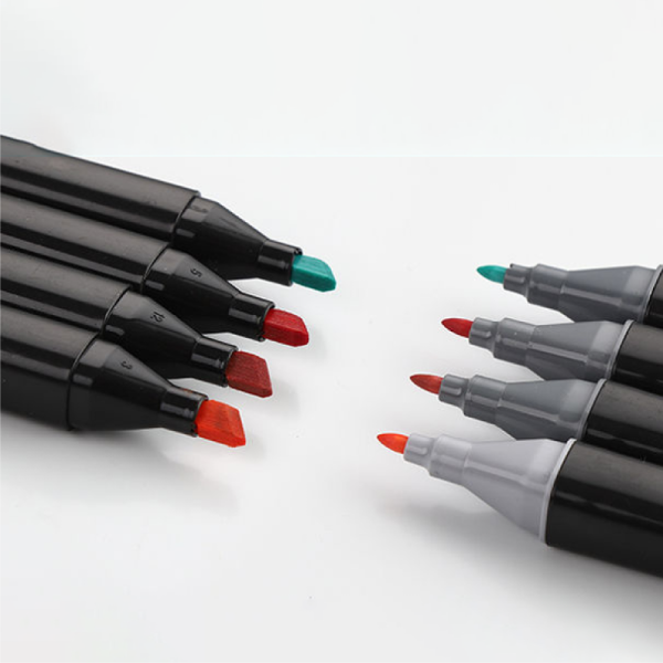 Hot selling customizable kids drawing multi-color 12pcs fibre tip pen double-ended triangle marker pen with black bag