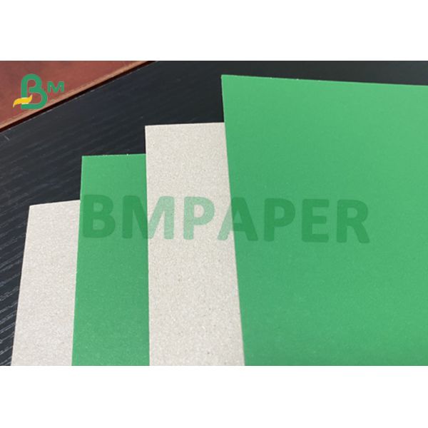 cartulina gruesa laqueada verde 720 x 1030m m del cartón de 1.2m m para el embalaje