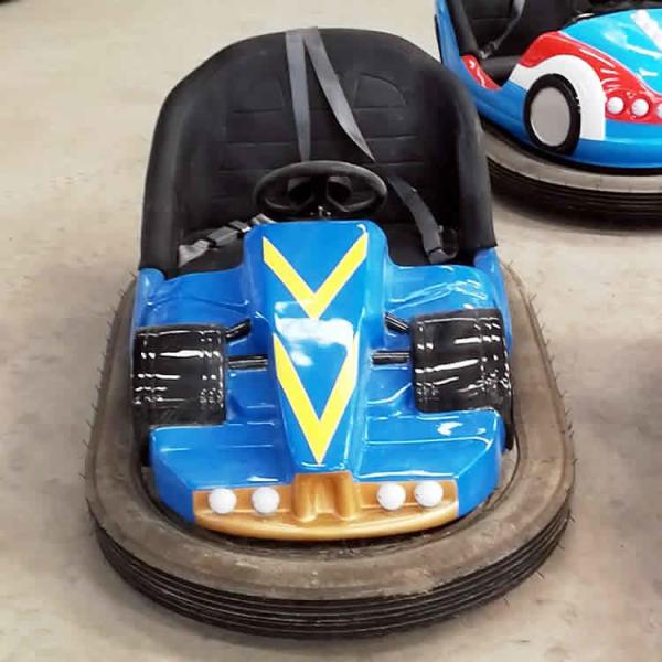 Theme Park Bumper Cars Ride Red Green Blue Color Fiber Glass Material