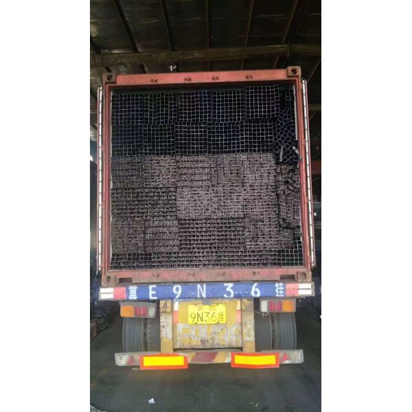 Moisture Proof Square Steel Tubing Pre Zinc Coated Strong Carrying Capacity