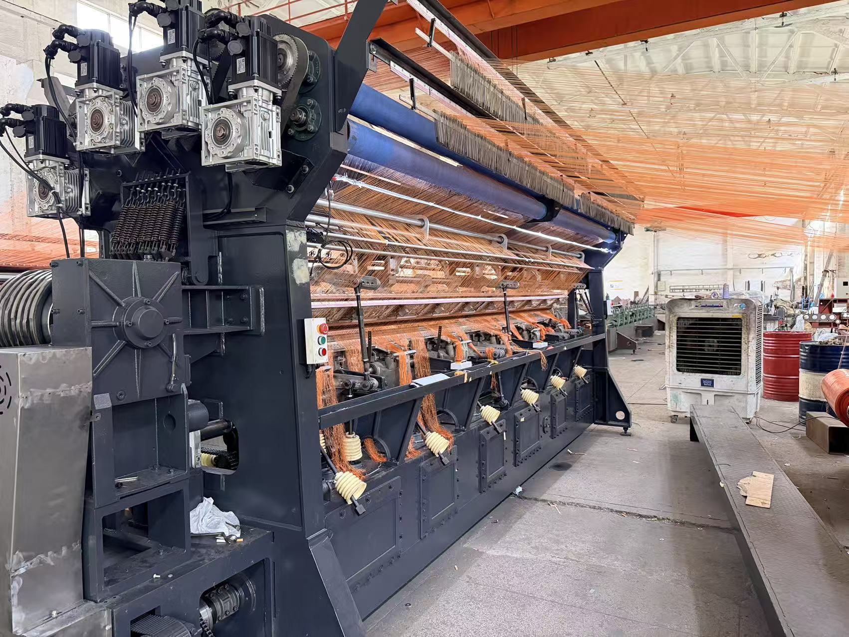 RD8 180 Double Needle Bed Warp Knitting Machine High Efficiency Precise Knitting For Textile Production