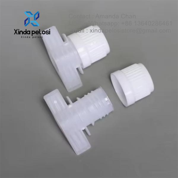 Custom Size Factory Price Plastic Cap Chill Spout With Screw Cap For Liquid Spout Bags