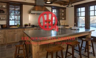 Modern Elegant Solid Wood Kitchen Cabinet with Excellent Design and Quality