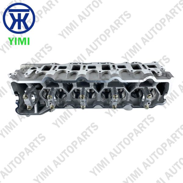 Mitsubishi Auto Parts Cylinder Head 908515 ME202621 For Pajero 4M40 2.8L Diesel Engine