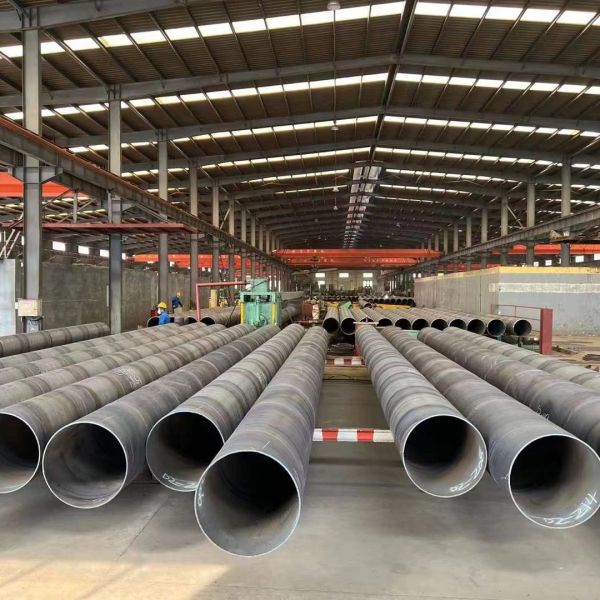 Galvanized Q235 Q355 A36 ST37.4 Seamless Welded ERW Pipe 6-20mm Round Carbon Steel Pipe for High Tolerance Applications
