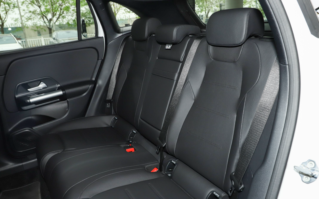 2023 Mercedes Benz GLA 220 4MATIC бензиновый компактный внедорожник 5 дверей 5 мест